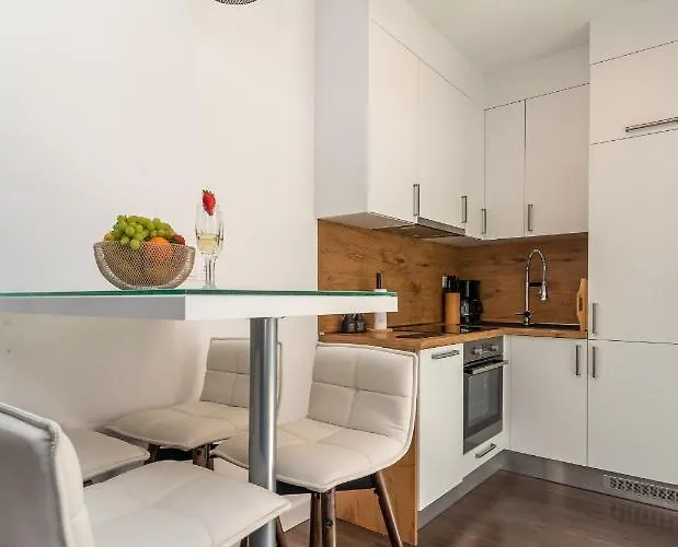 A&r - Seget * Τρογκίρ