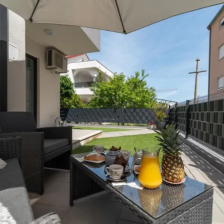 A&r - Seget Apartament *