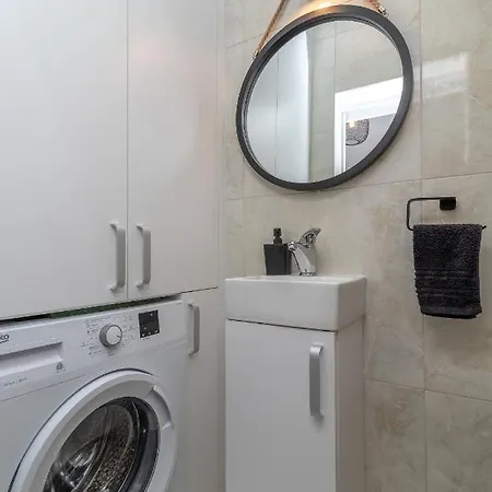 A&r - Seget Apartment